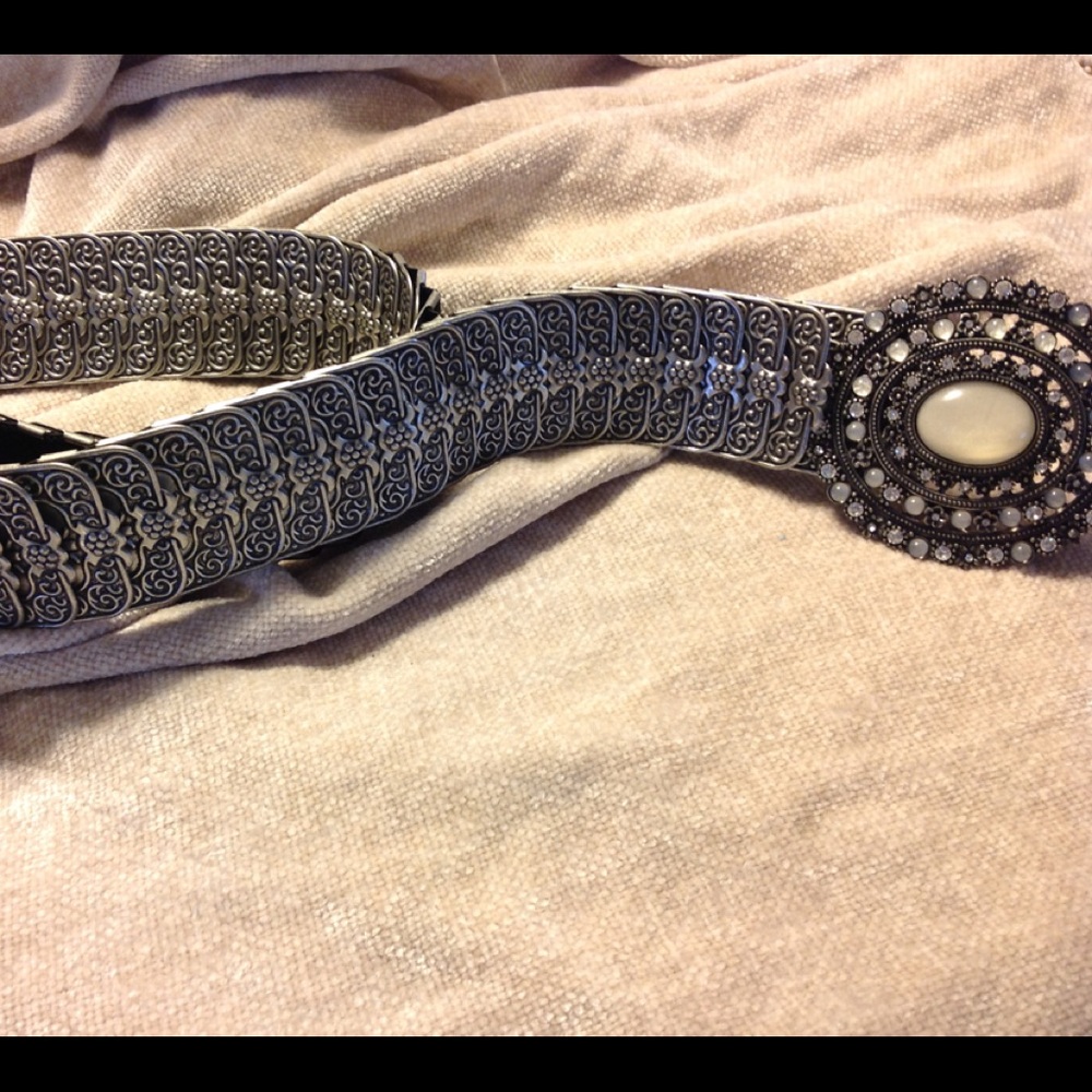 Belt - Picture 5 of 6